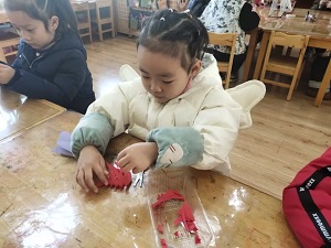 灵蛇起舞  福满新年